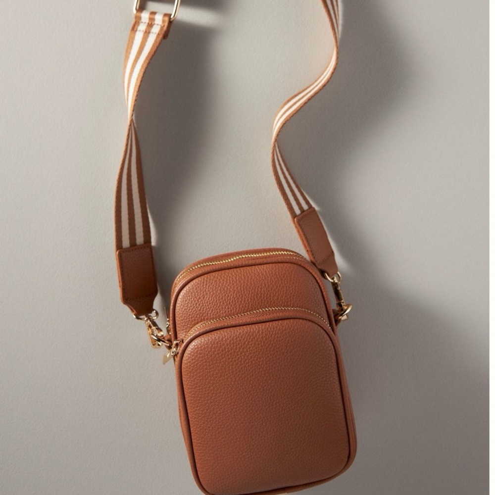 N W/DUST BAG. Mai-Lili-Josephine sold @ANTHROPOLOGY. Crossbody Bag, two straps. - Picture 9 of 14